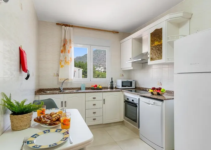 Marperla - Plusholidays Кальпе